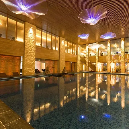 Vesper Otel 4*